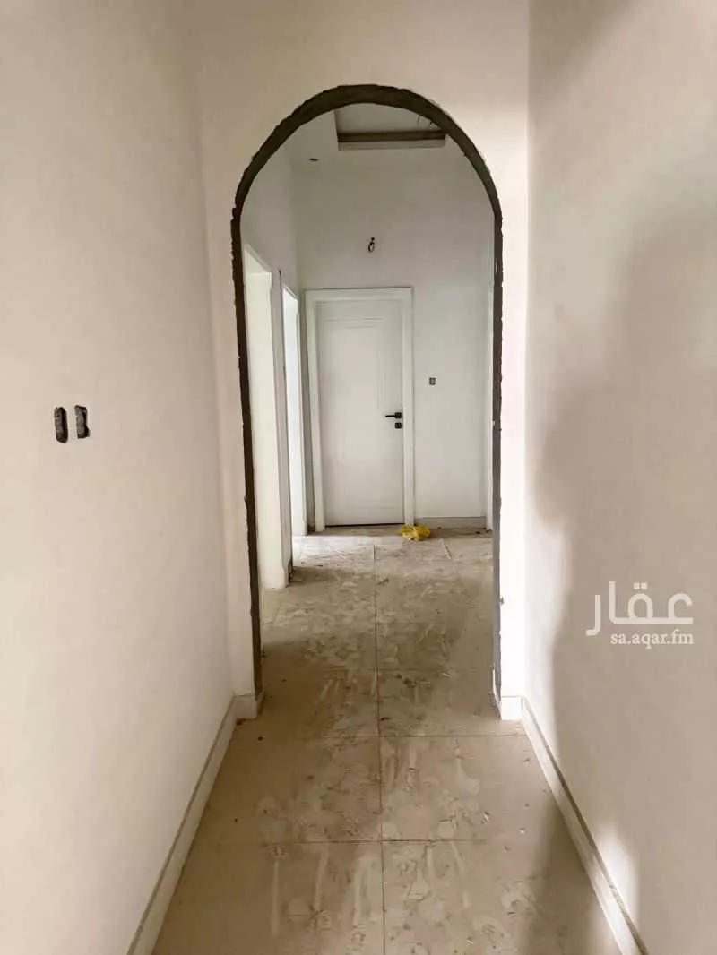 شقة 5 غرف في الروابي 3