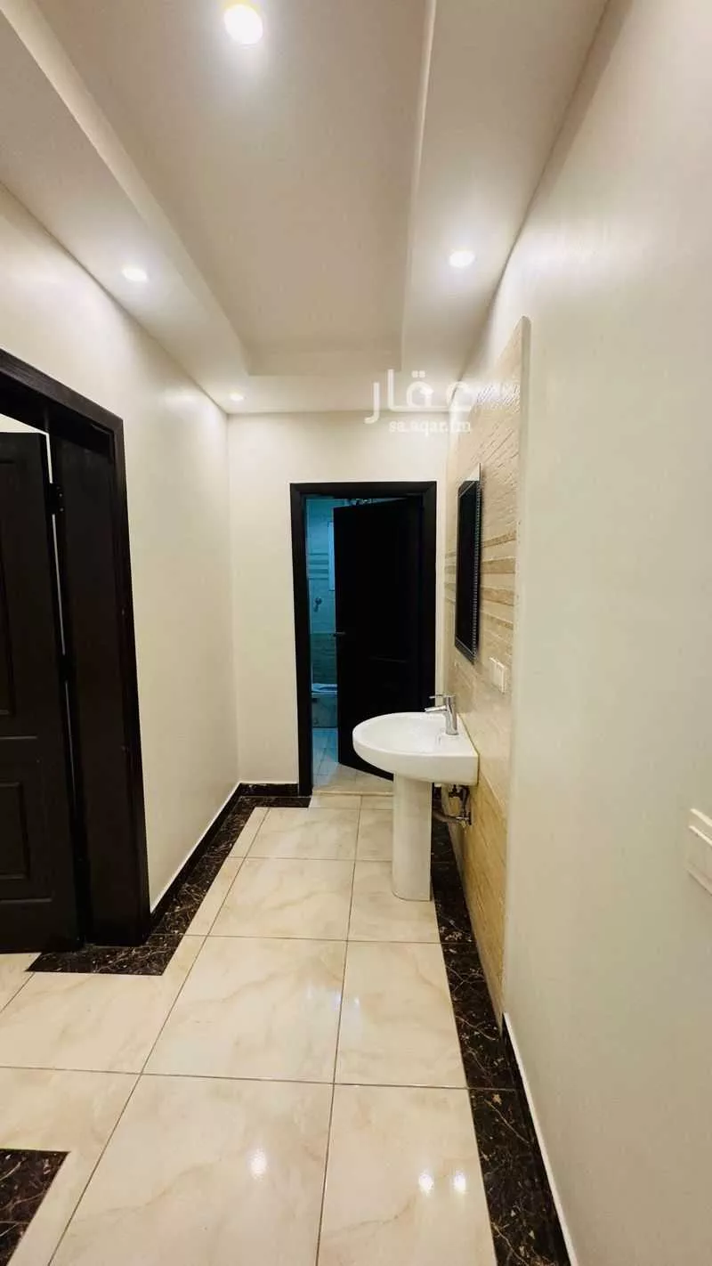 3 bedroom apartment in Ar Rayan, Jeddah 5