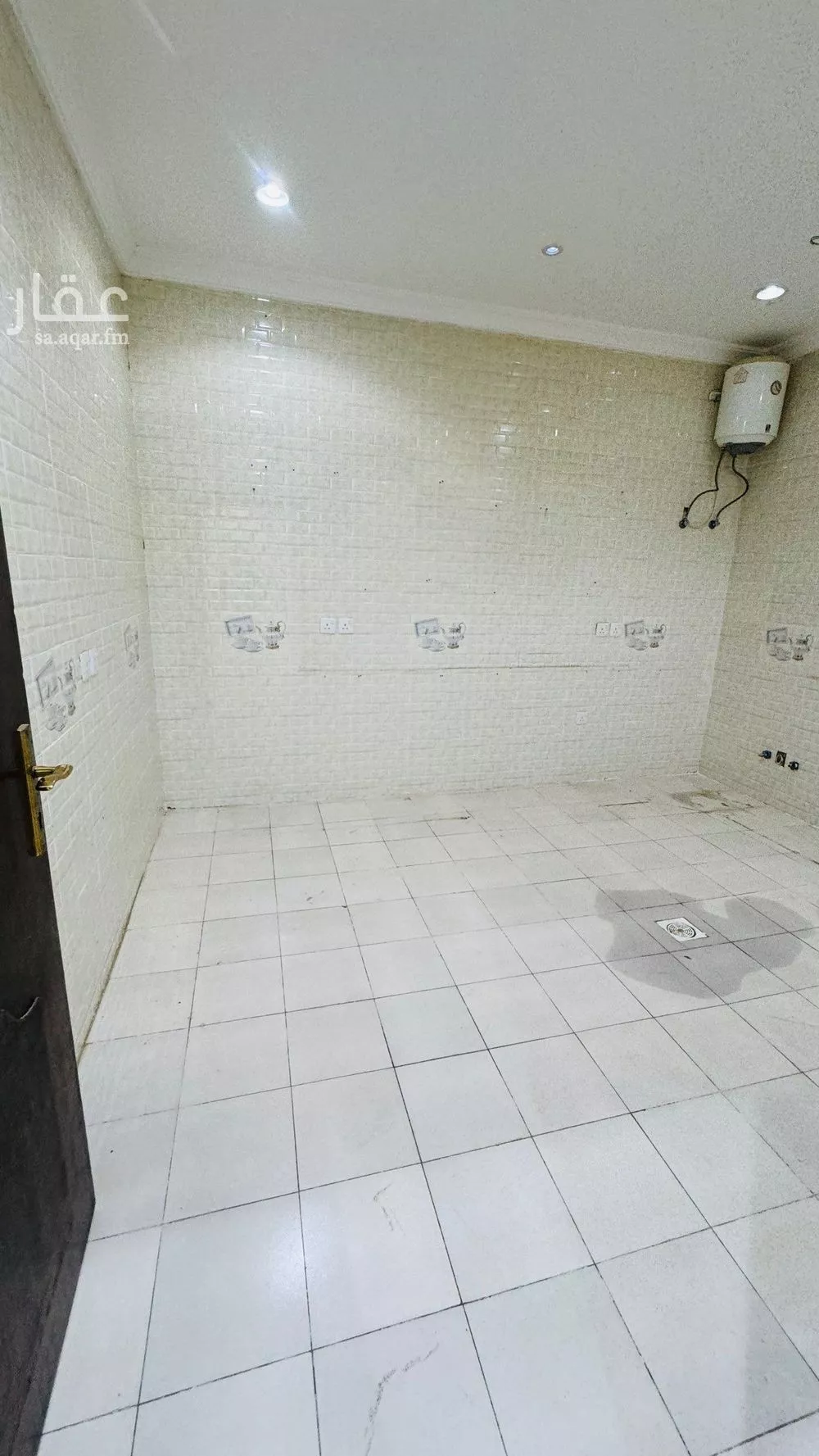 4 bedroom apartment in Ar Rayan, Jeddah 9