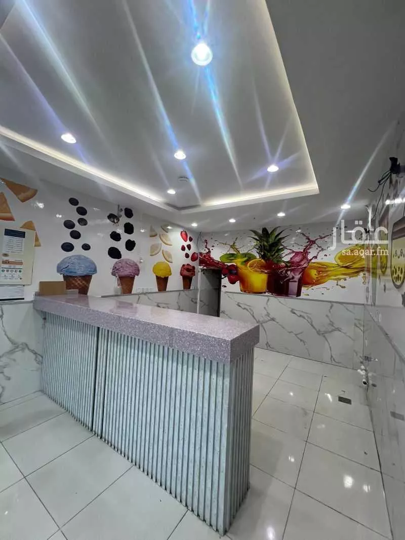 محل 600 م² في الريان 5