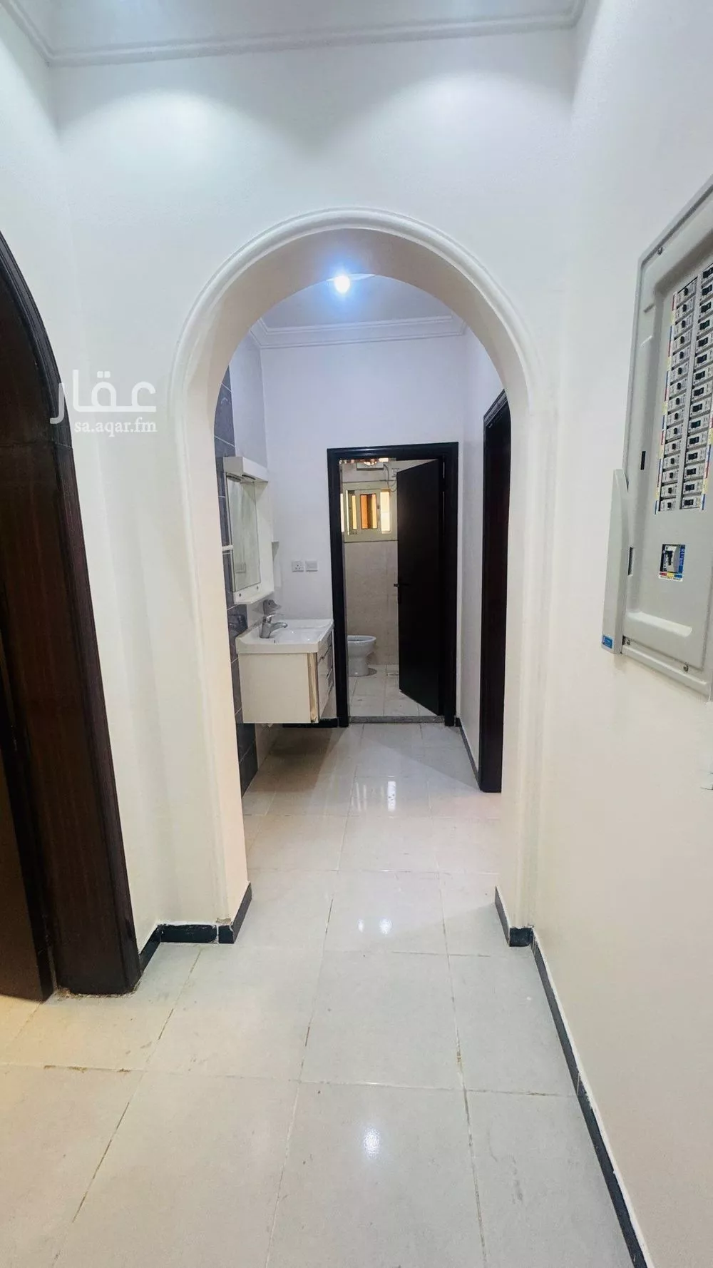 شقة 5 غرف في الريان 4