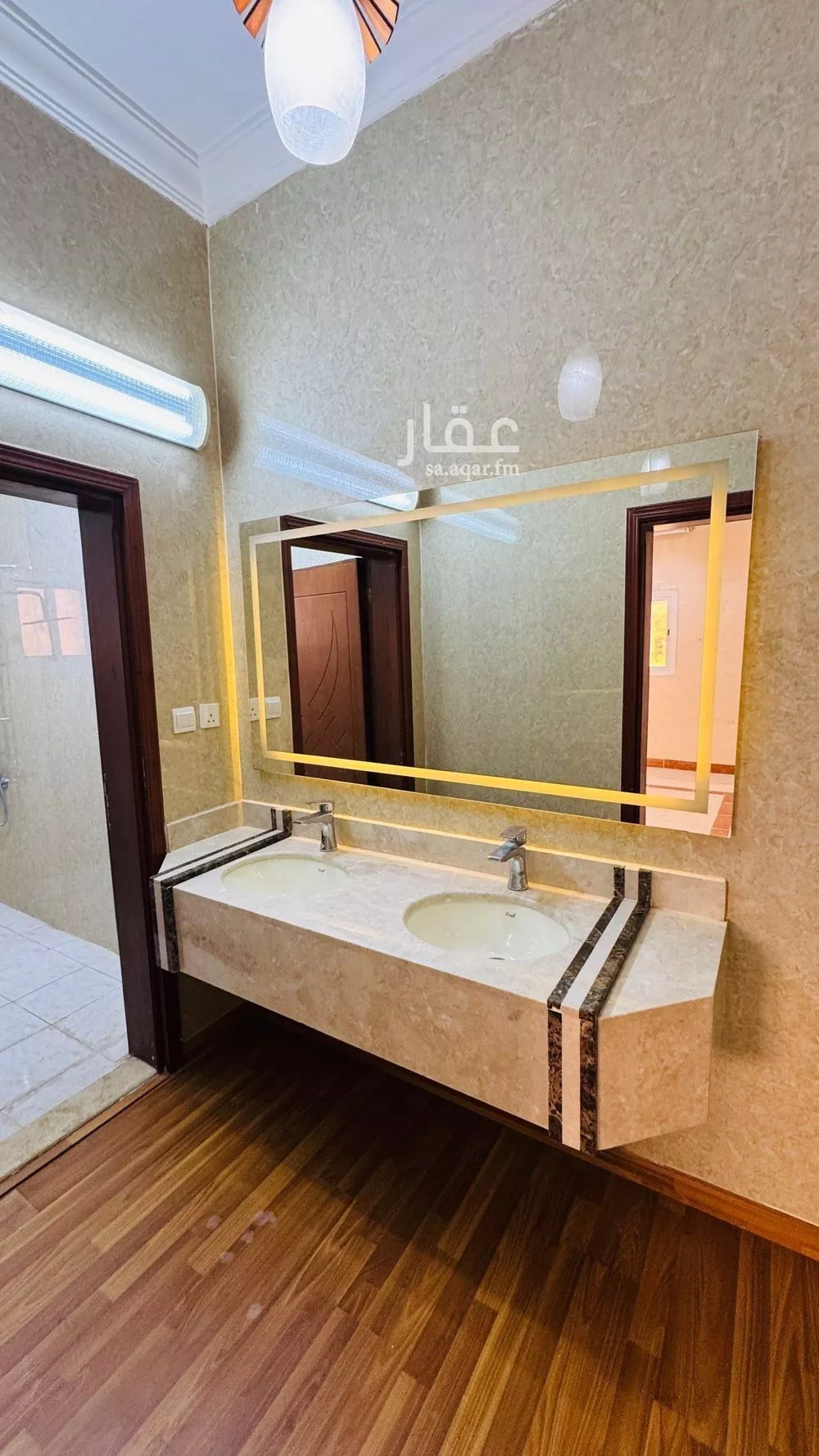 شقة 5 غرف في الريان 5