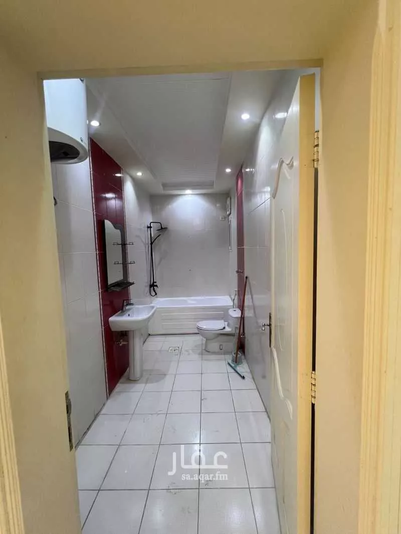 3 bedroom apartment in Ar Rayan, Jeddah 5