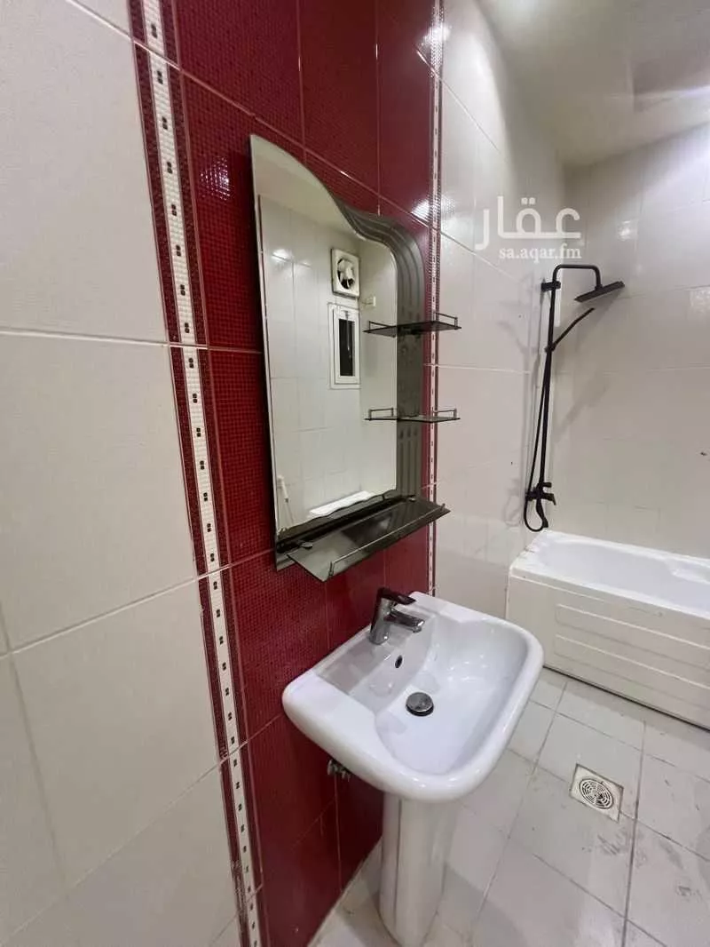 3 bedroom apartment in Ar Rayan, Jeddah 9