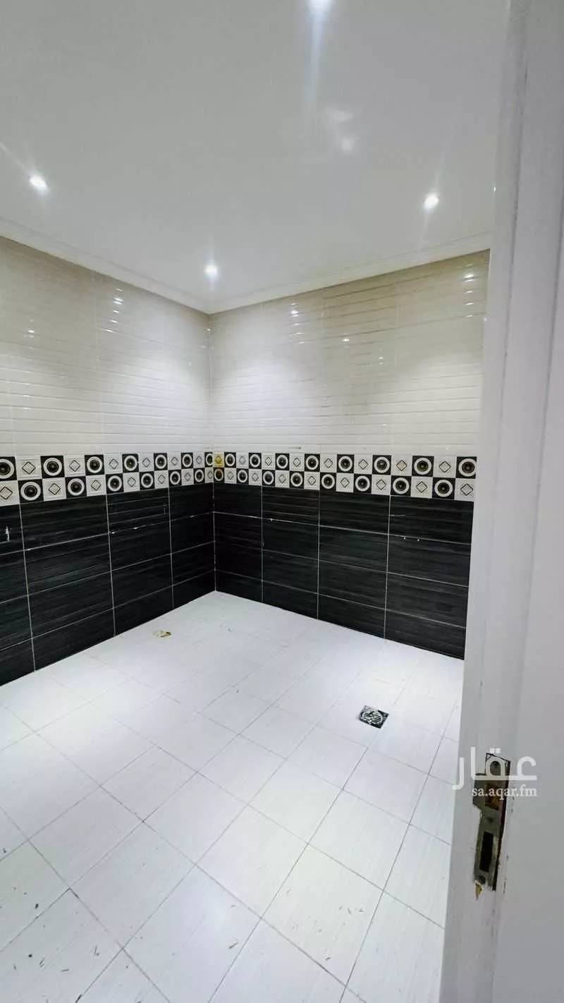 3 bedroom apartment in Ar Rayan, Jeddah 11