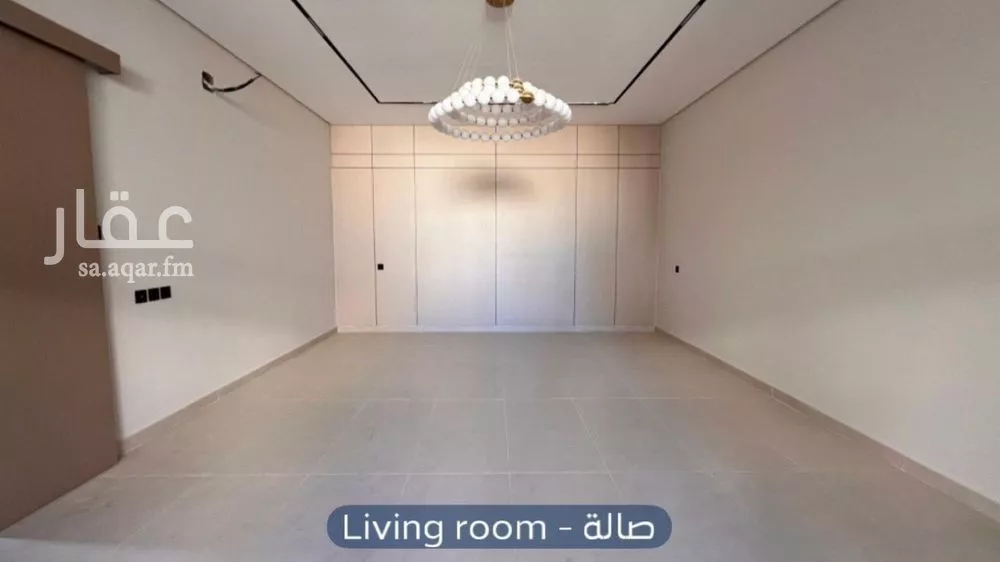5 bedroom apartment in Al Khaleej 4