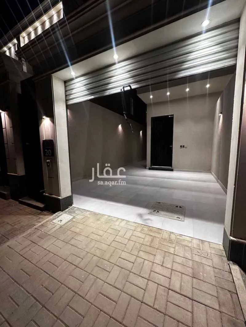 3 bedroom floor in Al Janadriyah 5