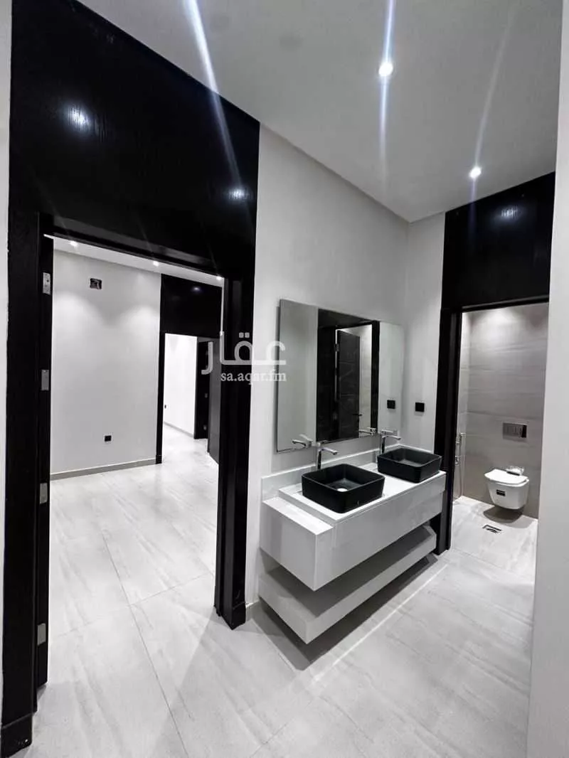 3 bedroom floor in Al Janadriyah 4