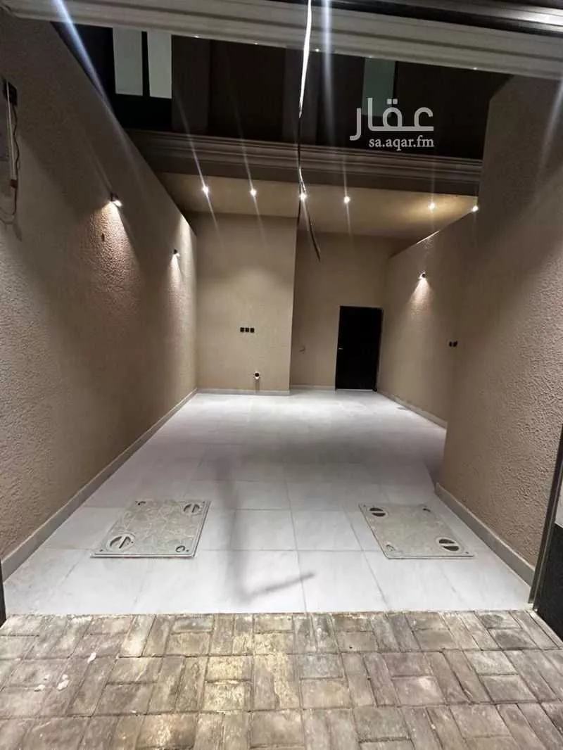 3 bedroom floor in Al Janadriyah 1