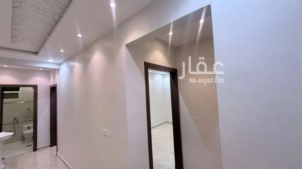 5 bedroom floor in Ash Sharq 1