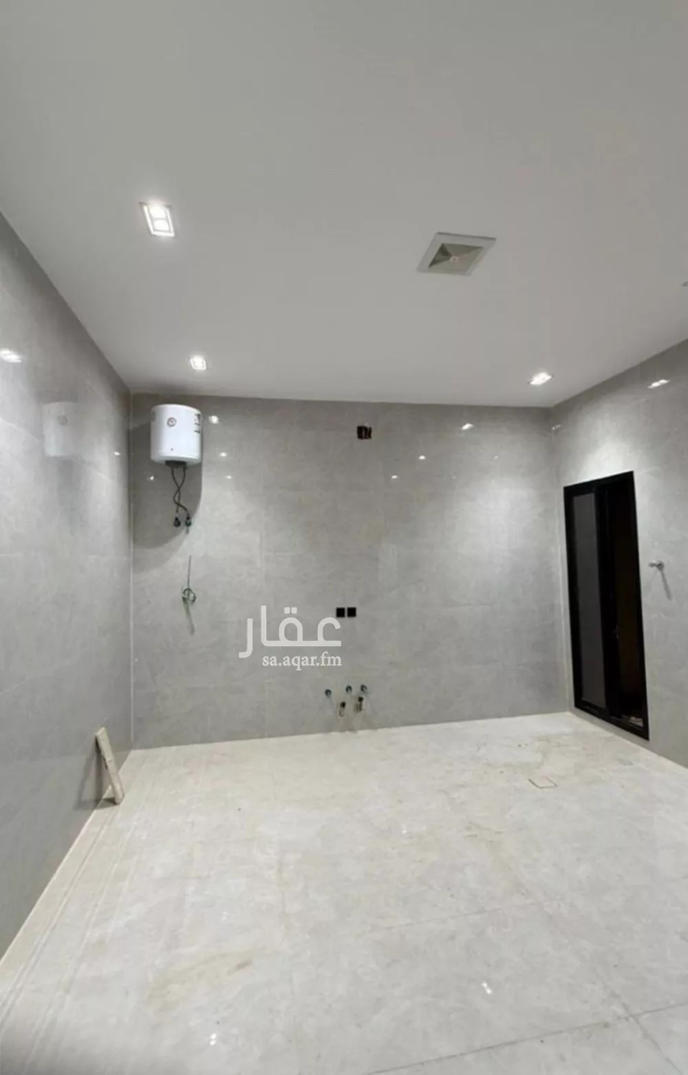 6 bedroom floor in Al Janadriyah 3