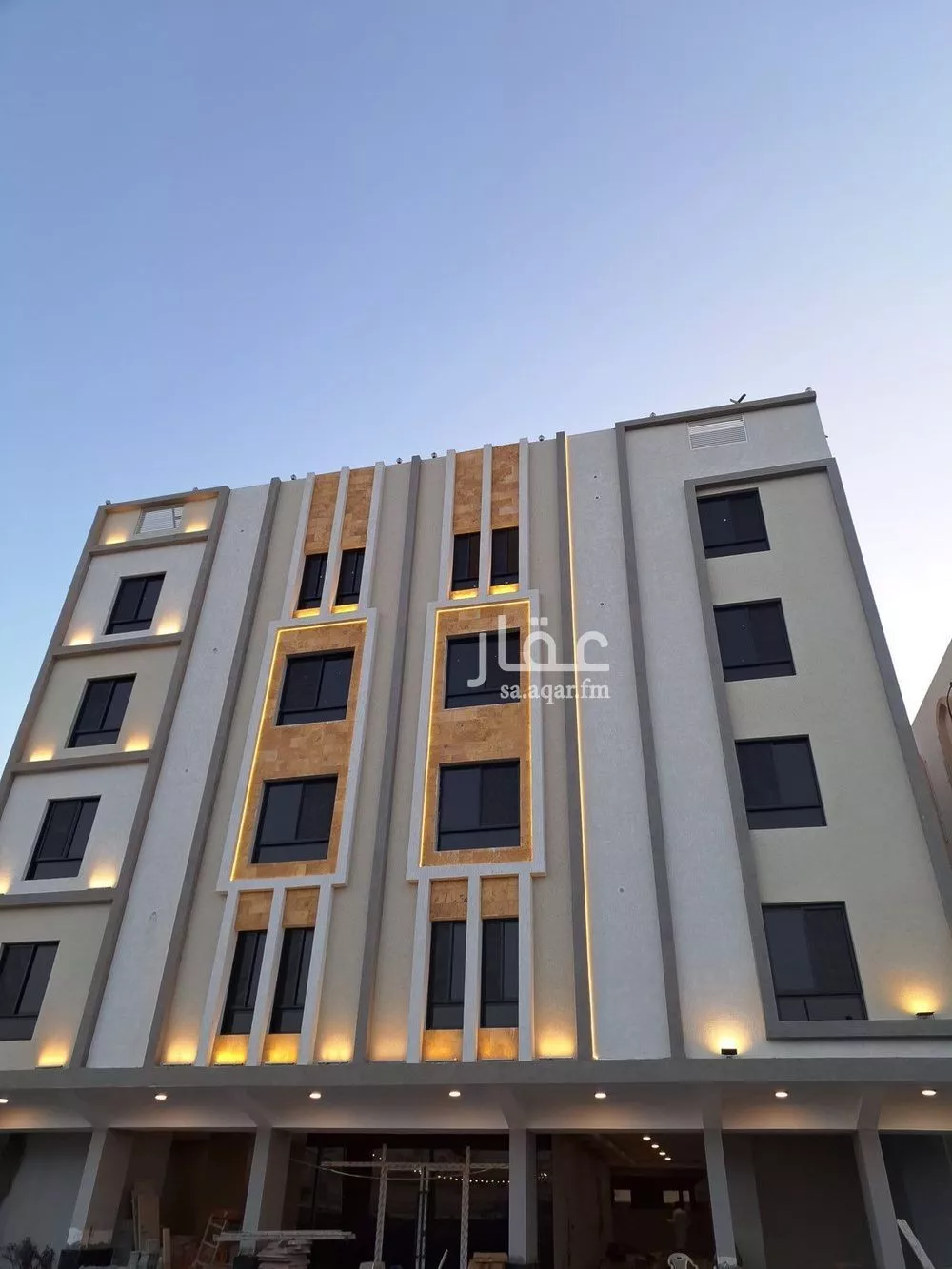 شقة 4 غرف في النزهة 1