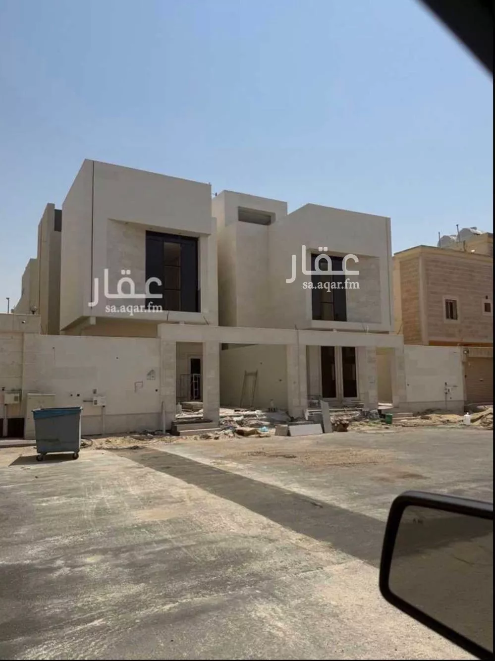 فيلا 4 غرف في ضاحية الملك فهد 2