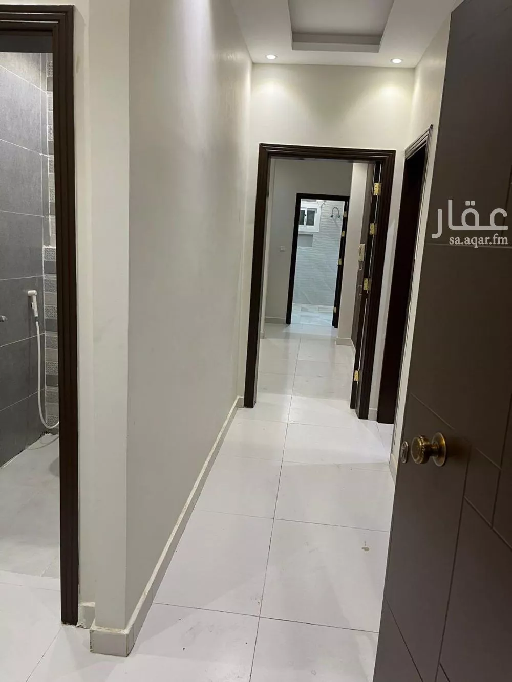 شقة 4 غرف في الواحة 3