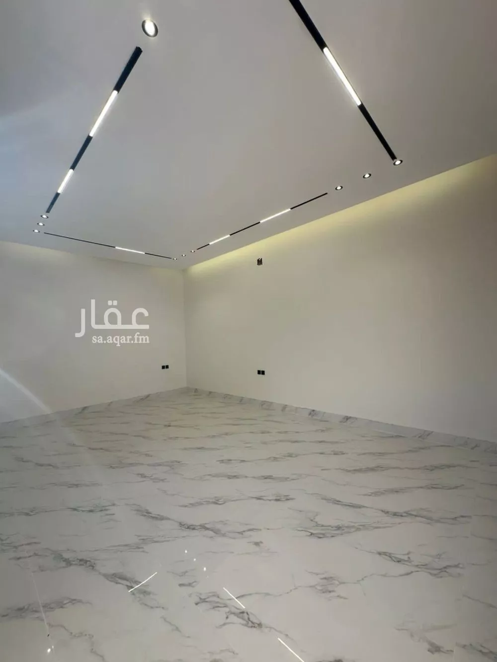 7 bedroom villa in Al Janadriyah 4