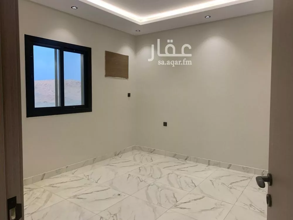 شقة 7 غرف في الريان 4