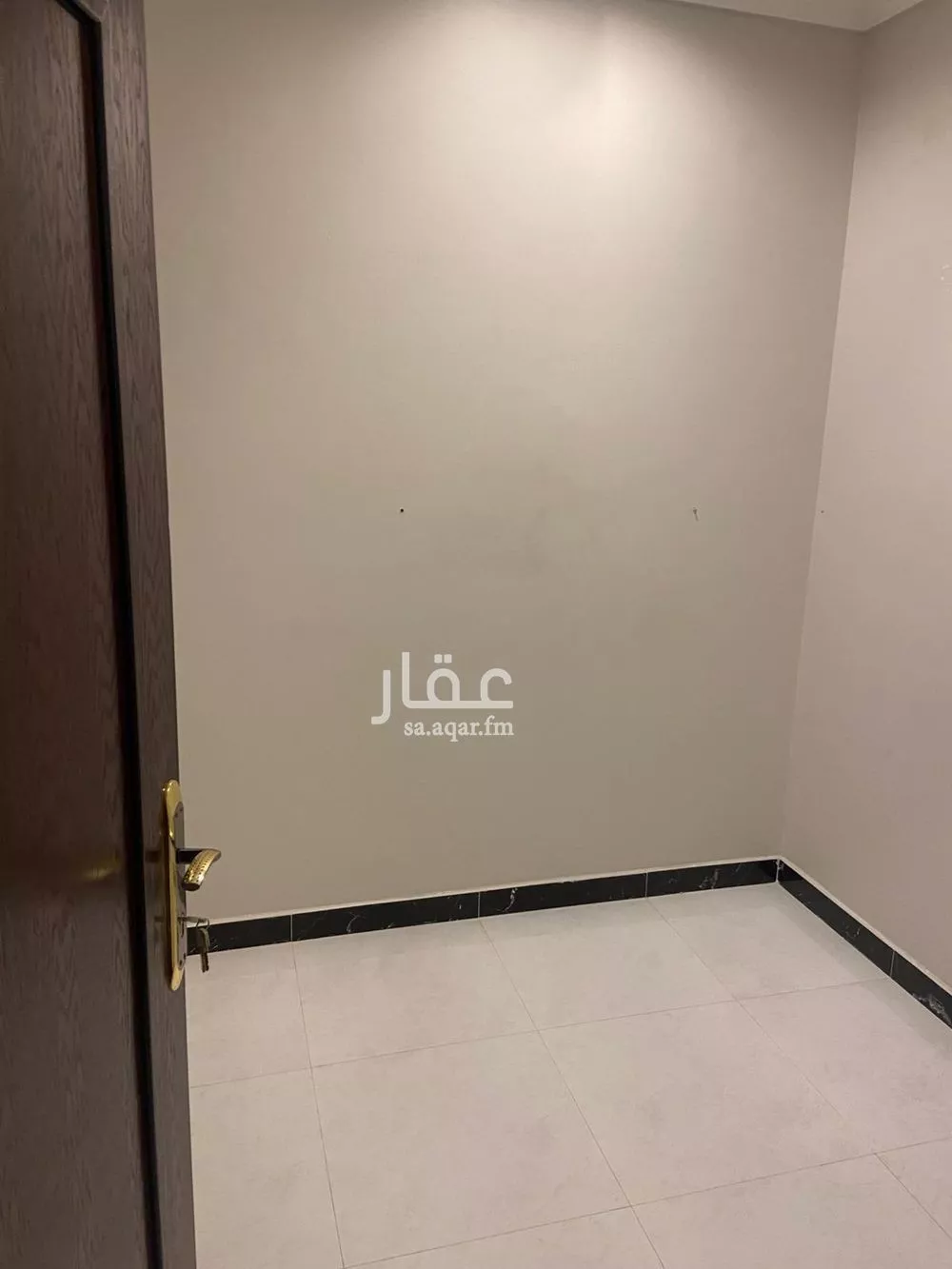 شقة 5 غرف في هجر 2