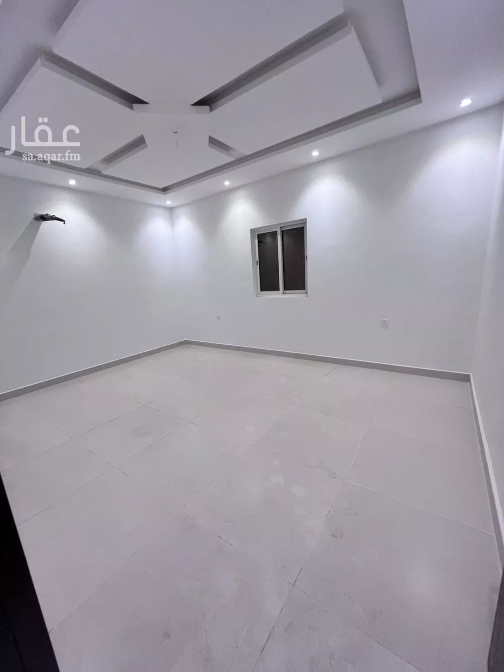 شقة 4 غرف في الواحة 4