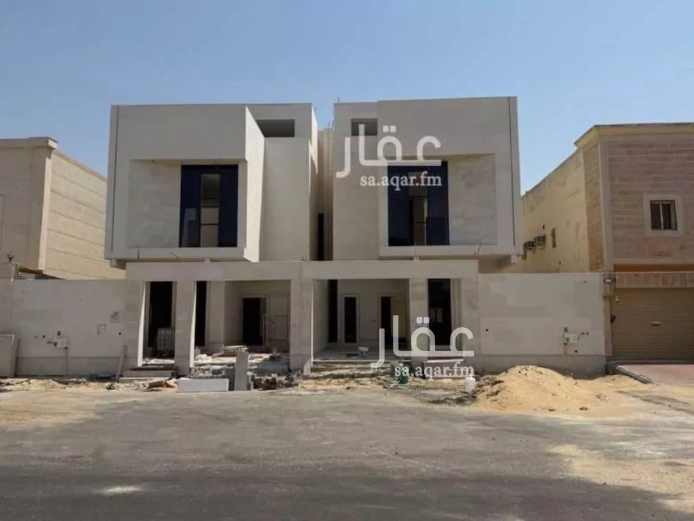 فيلا 4 غرف في ضاحية الملك فهد 3