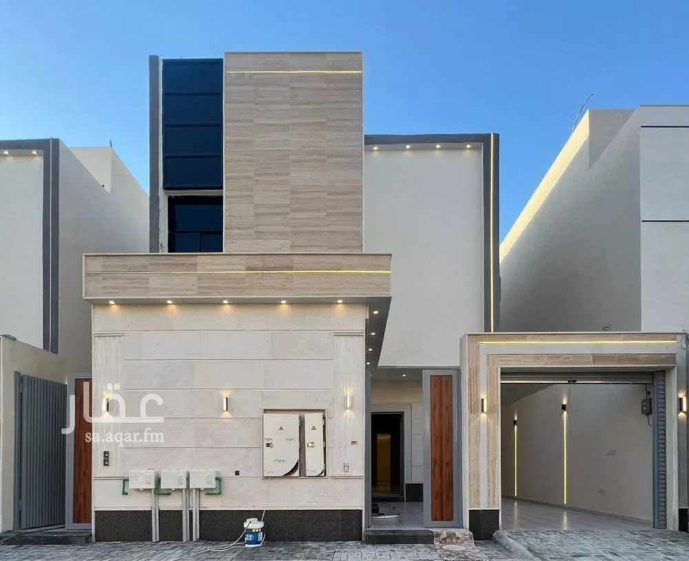 3 bedroom floor in Al Janadriyah