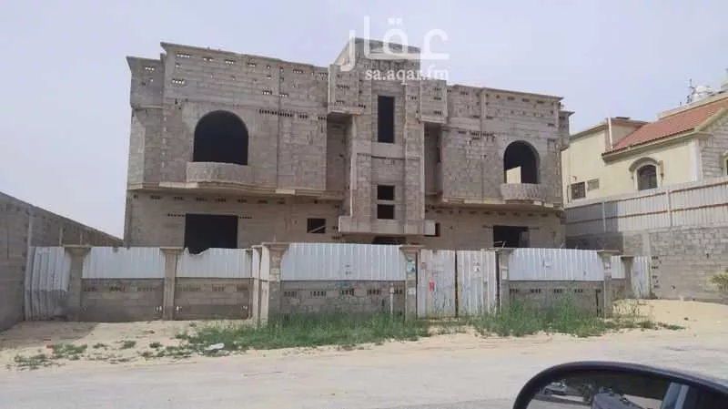 750 sqm building in Al Dana