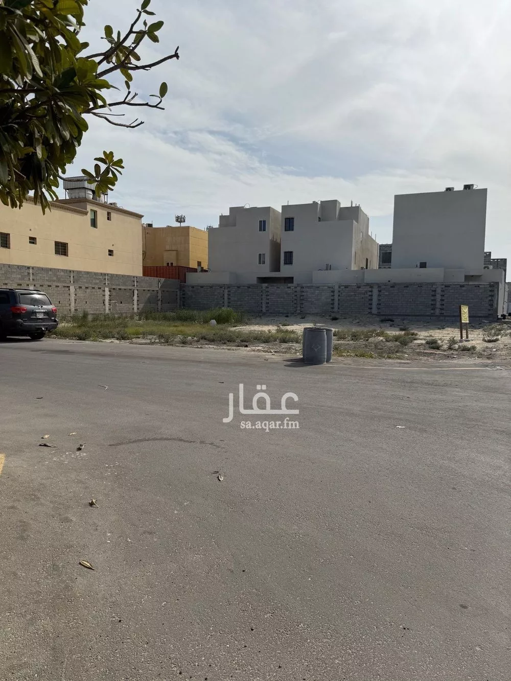 أرض 920 م² في الشاطئ الغربي 1