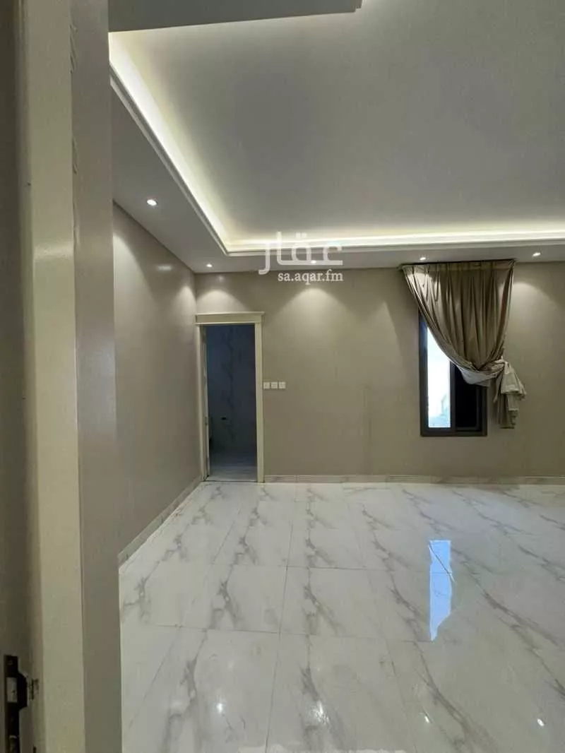 4 bedroom building in Okaz, Riyadh 7