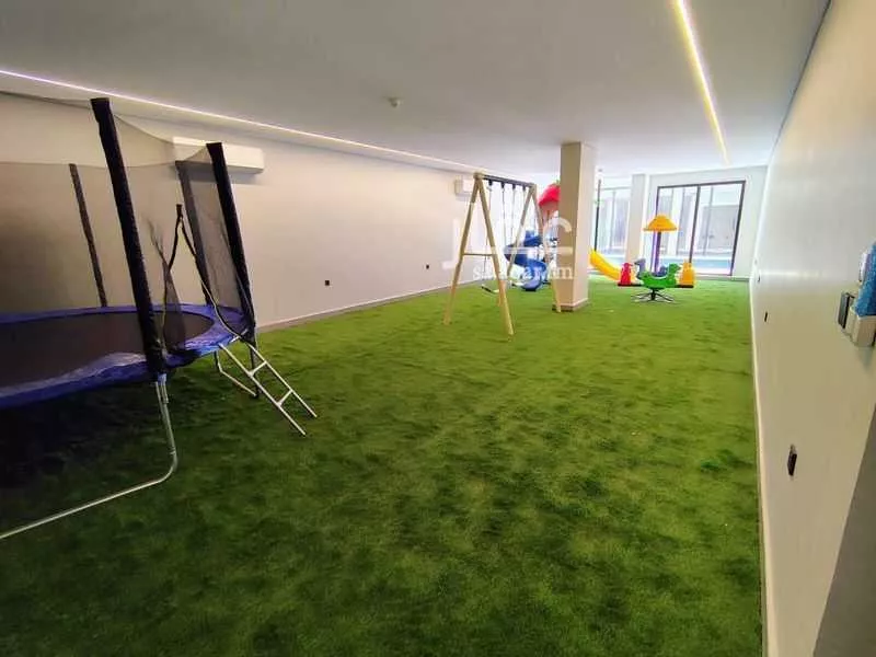 3 bedroom apartment in Al Bahr 5