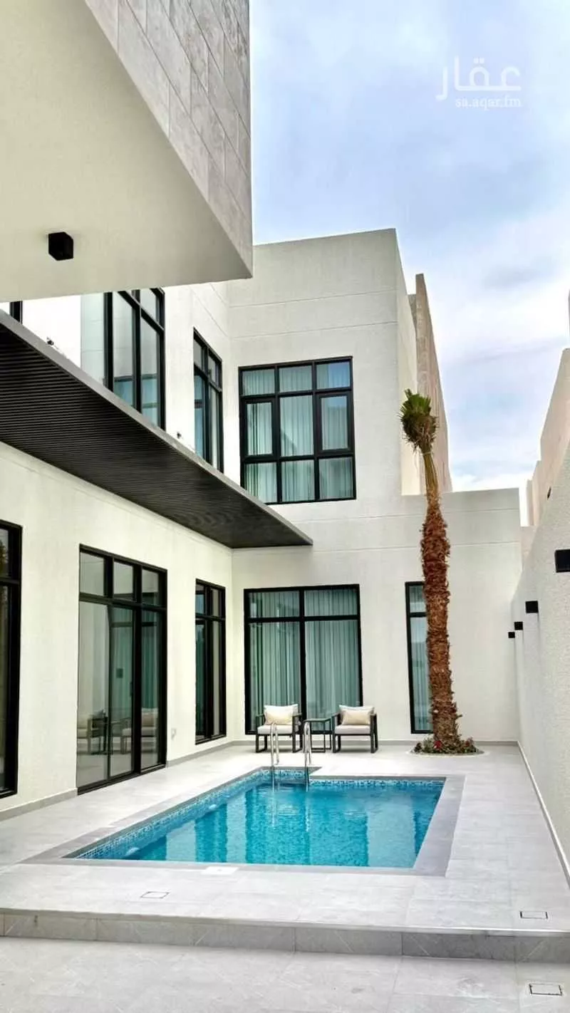 فيلا 5 غرف في السيف 1