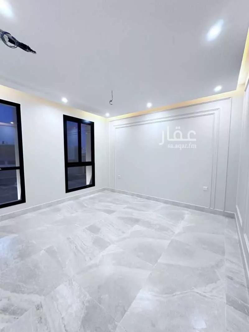 شقة 5 غرف في الملك فهد 1