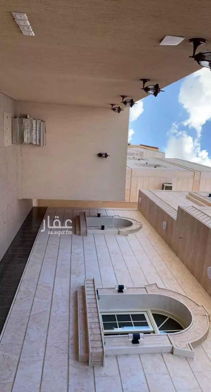 عمارة 625 م² في الفلاح 5