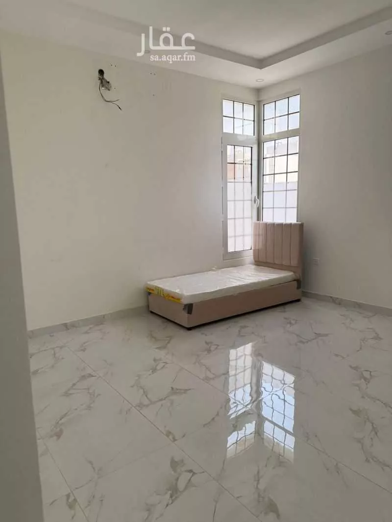 دور 1 غرف في الزمرد 2