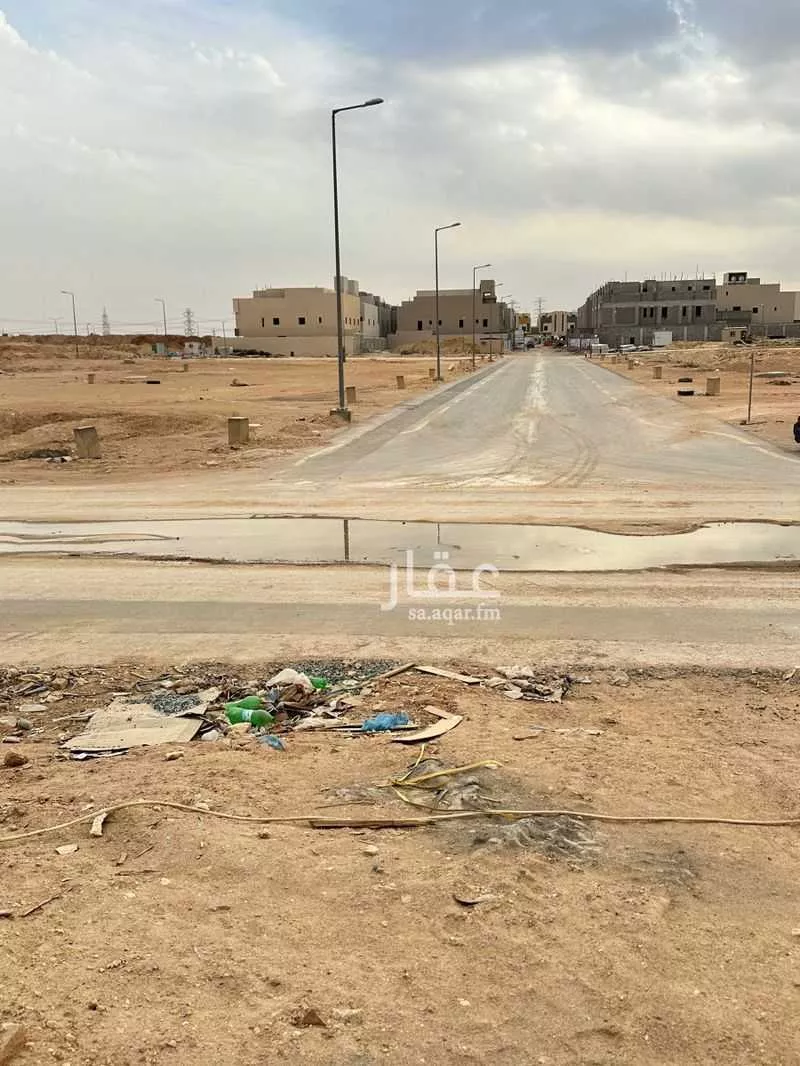 أرض 324 م² في الشرق 3