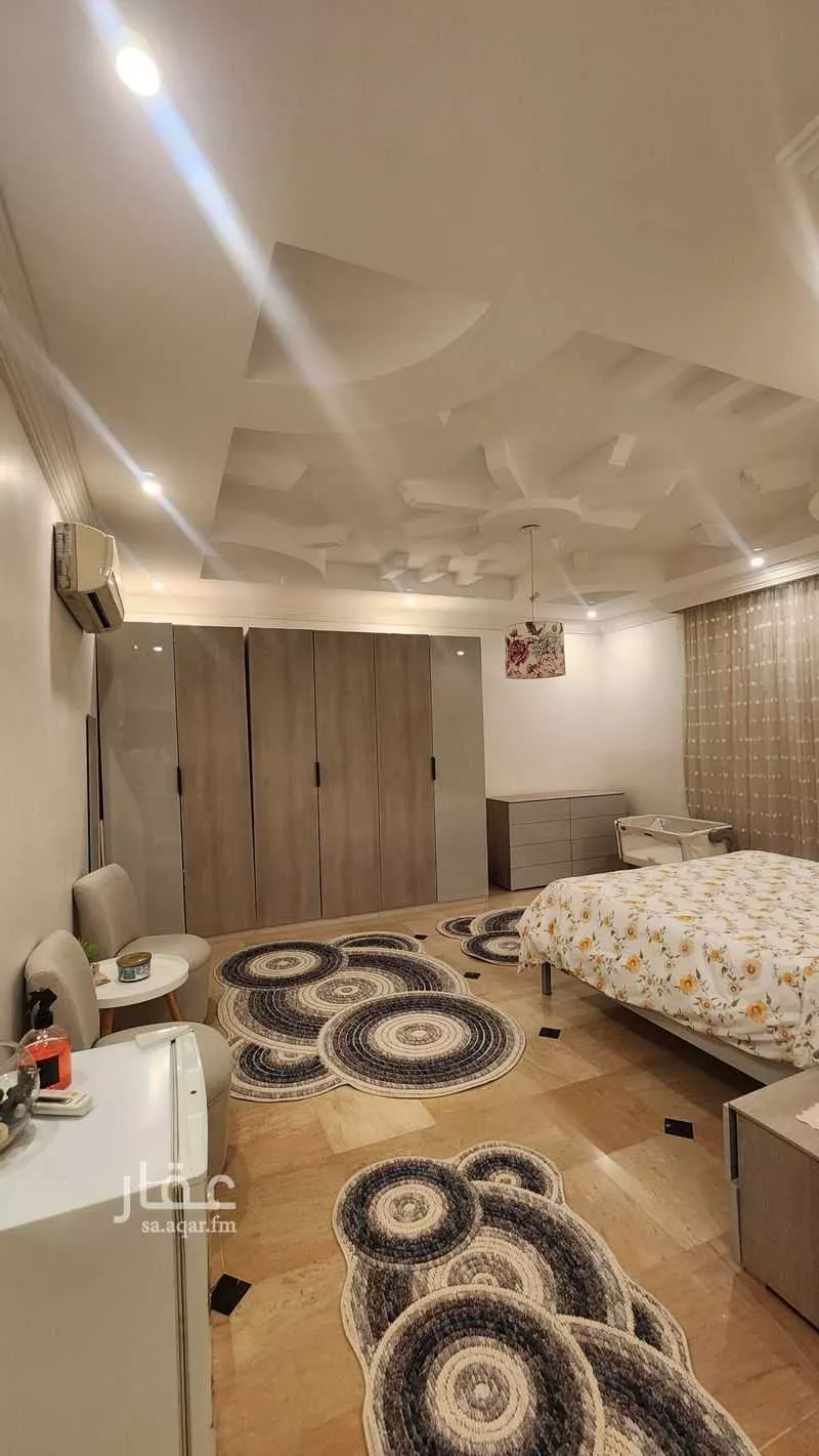 فيلا 6 غرف في النعيم 5