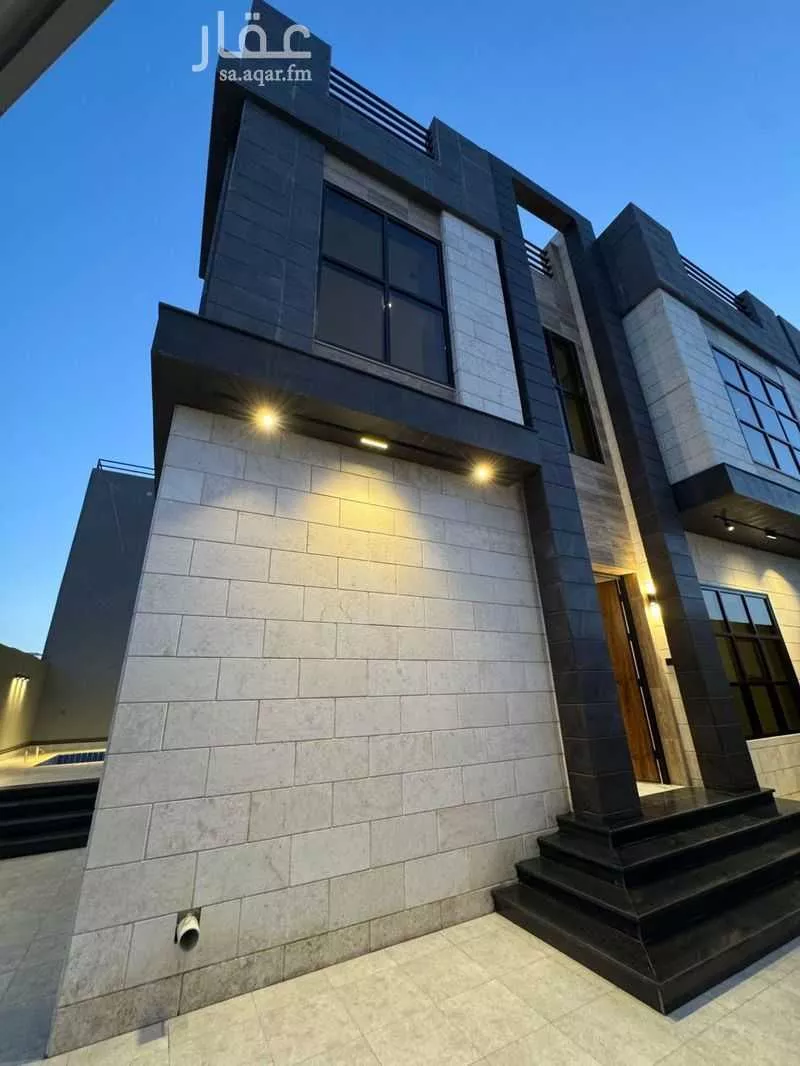 فيلا 6 غرف في الشراع 5