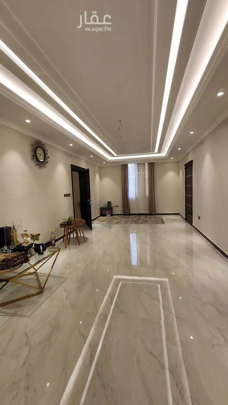 6 bedroom villa in Al Yaqout 2