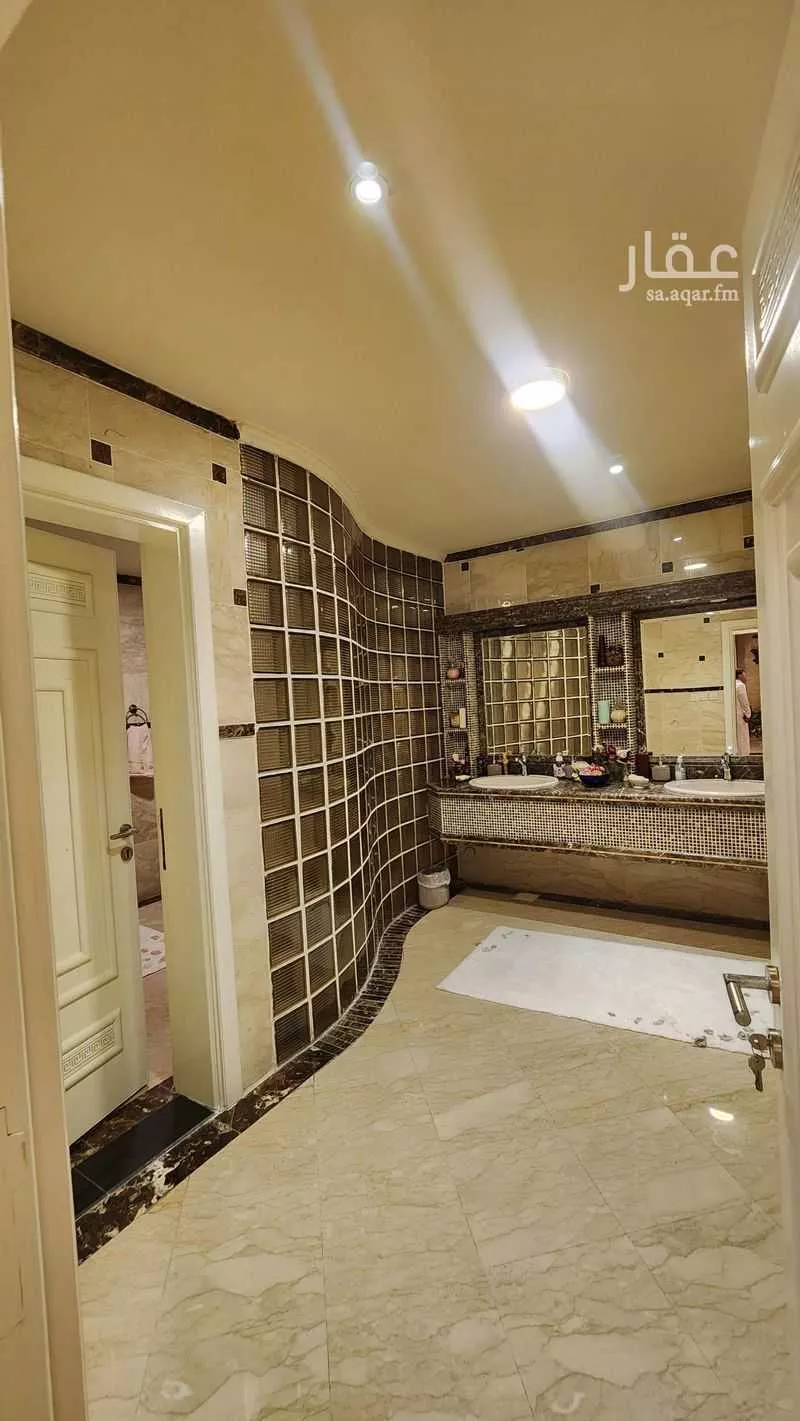 فيلا 6 غرف في النعيم 2