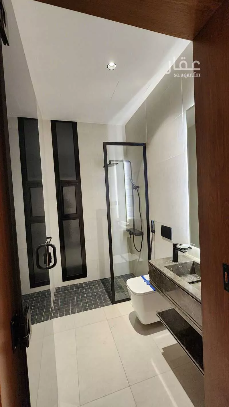 فيلا 7 غرف في الشراع 2