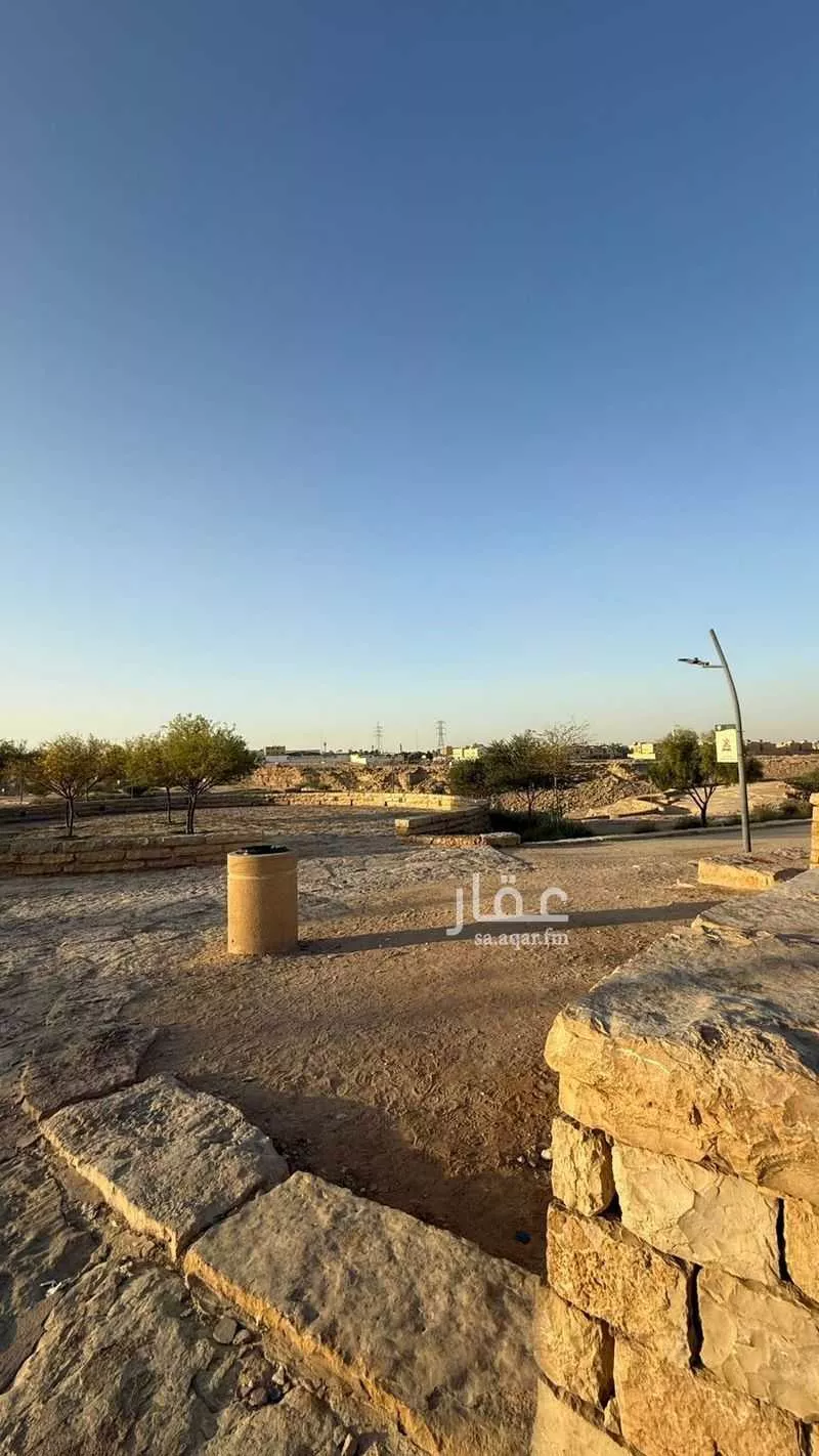 4 bedroom villa in As Suwaidi Al Gharabi, Riyadh 8