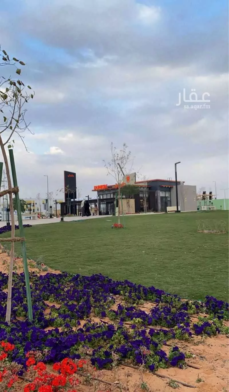 فيلا 4 غرف في العارض 2