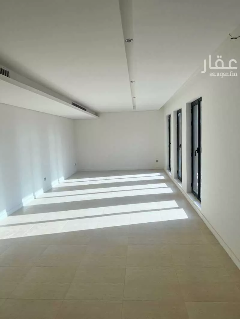 فيلا 5 غرف في العارض 2