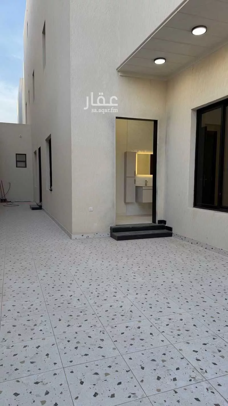 دور 5 غرف في السعادة 4