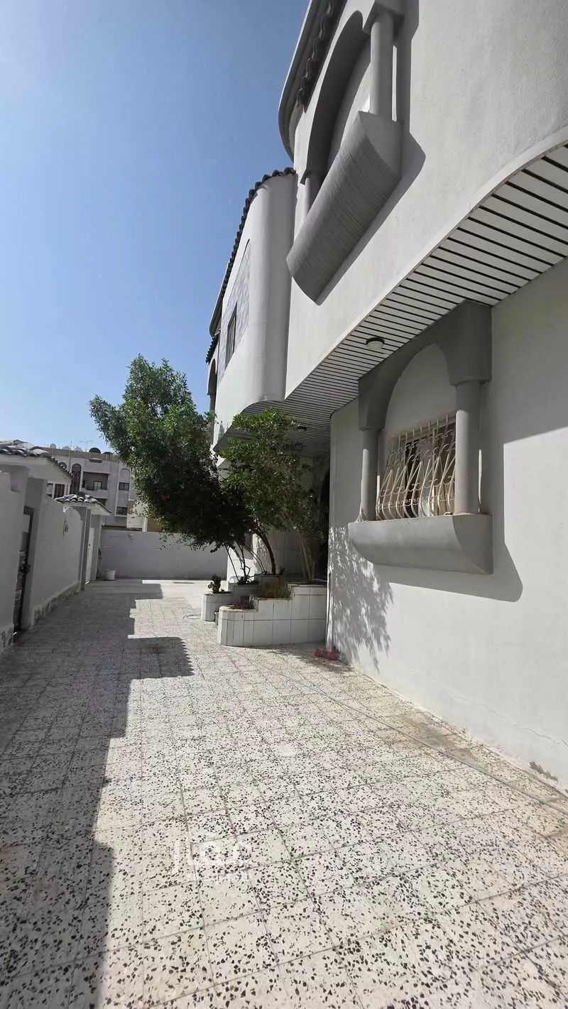 5 bedroom villa in Al Safa, Jeddah 12