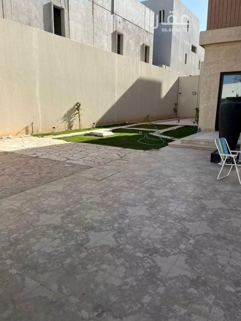 فيلا 4 غرف في الجنادرية 4