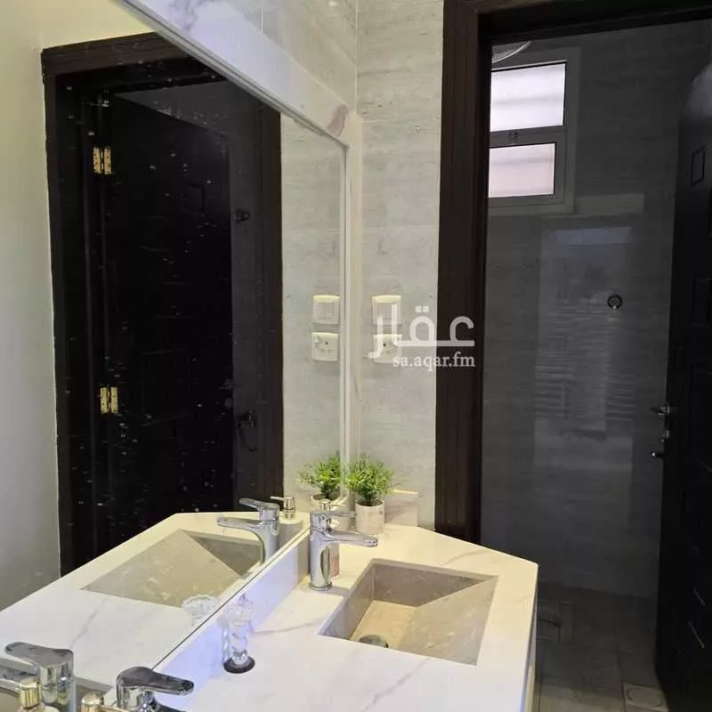 5 bedroom villa in Ash Sharq, Riyadh 17