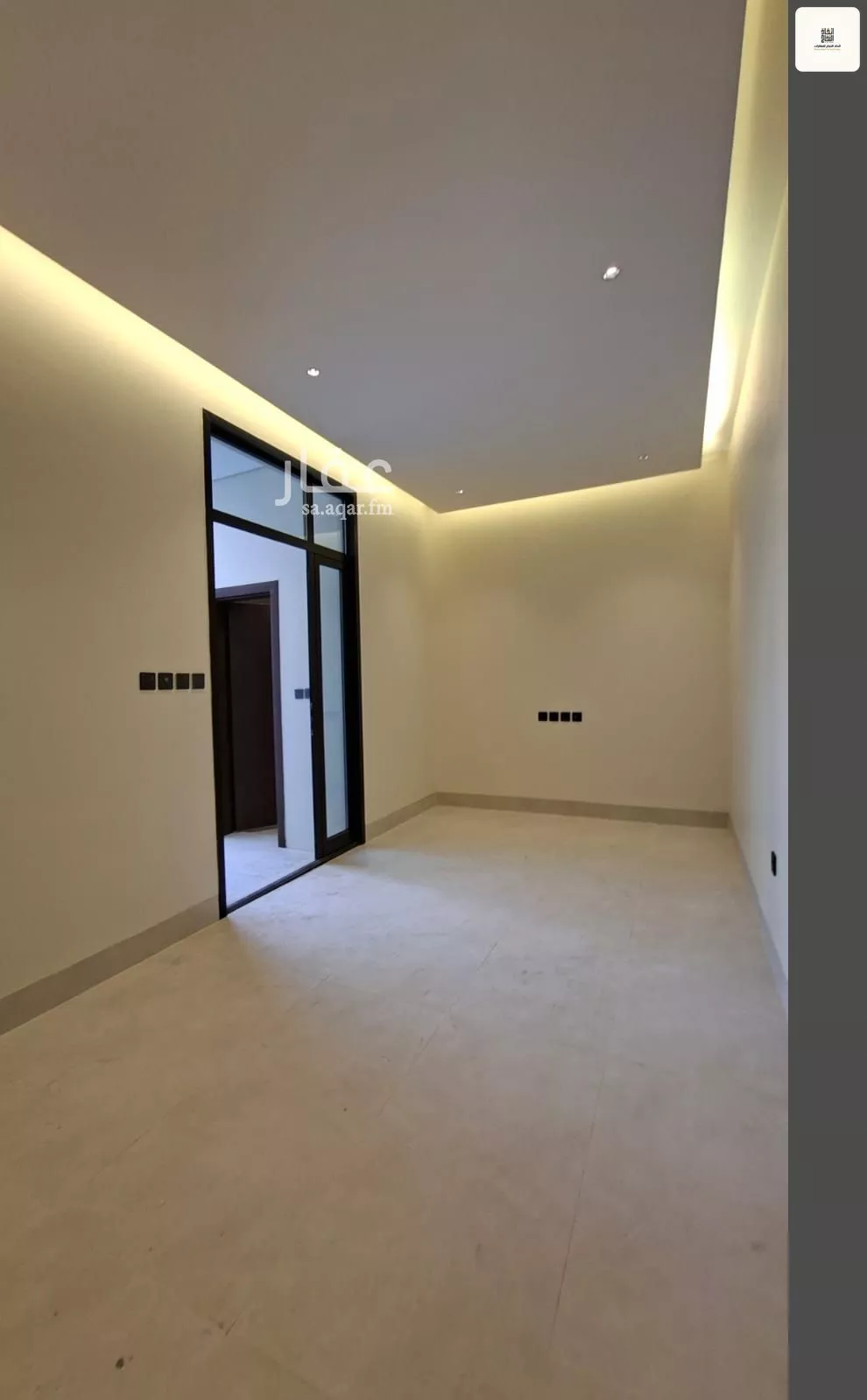 4 bedroom floor in Al Safa 5