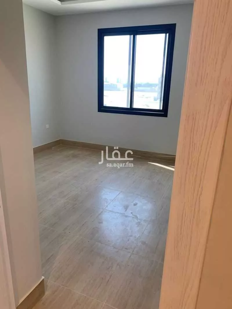 شقة 4 غرف في الحمرا 3