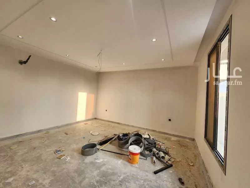 فيلا 15 غرف في الصالحية 4