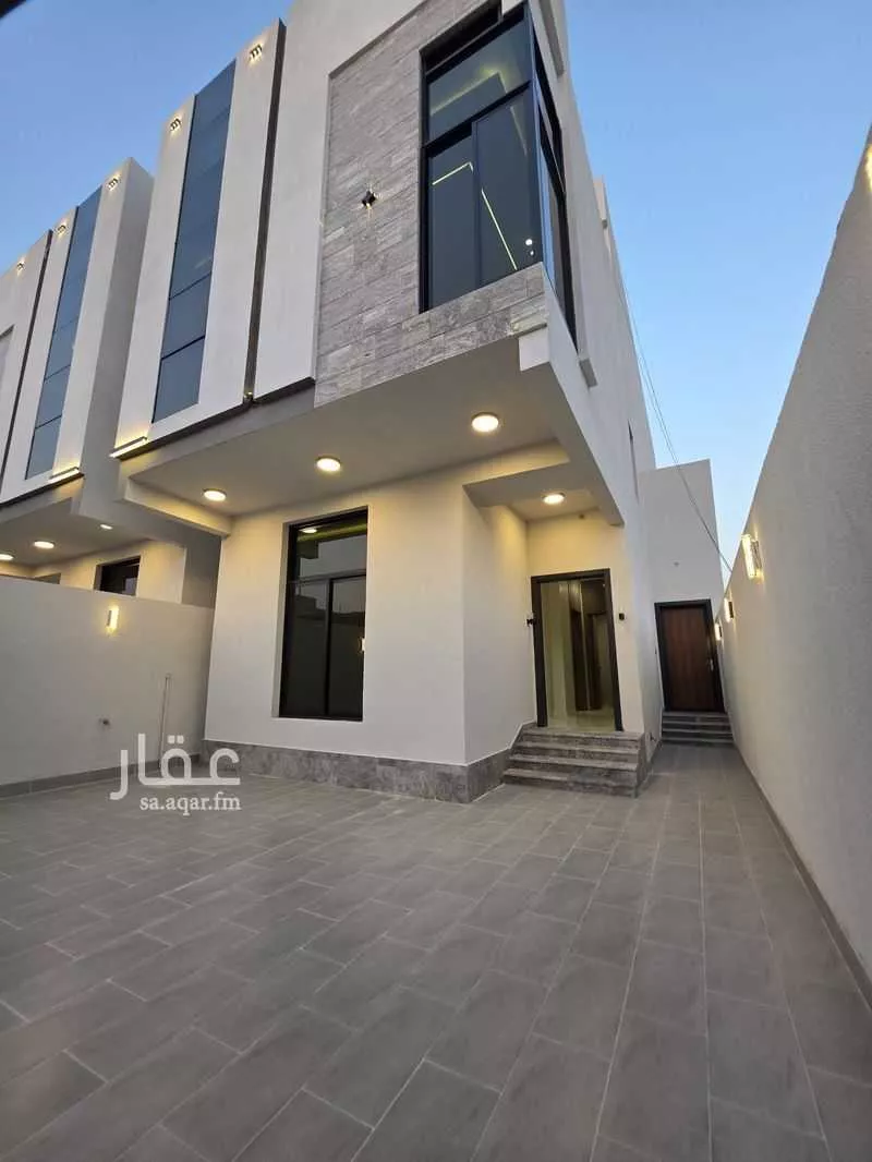 فيلا 6 غرف في الصالحية 2