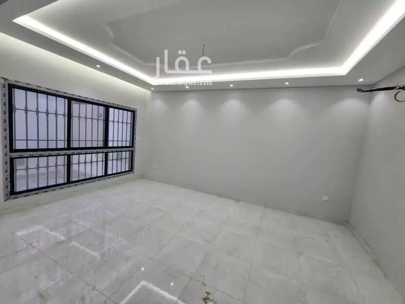 فيلا 6 غرف في الصالحية 2